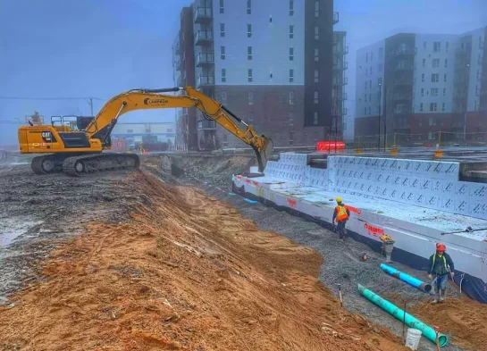 Préparation de fondation et drainage en milieu urbain dense - Excavation Rive-Nord