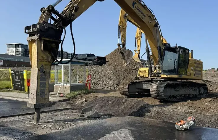 Excavation industrielle au marteau piqueur - Rive Nord