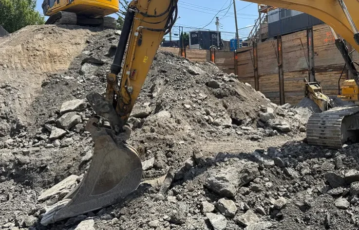 Excavation dans le roc - Rive Nord