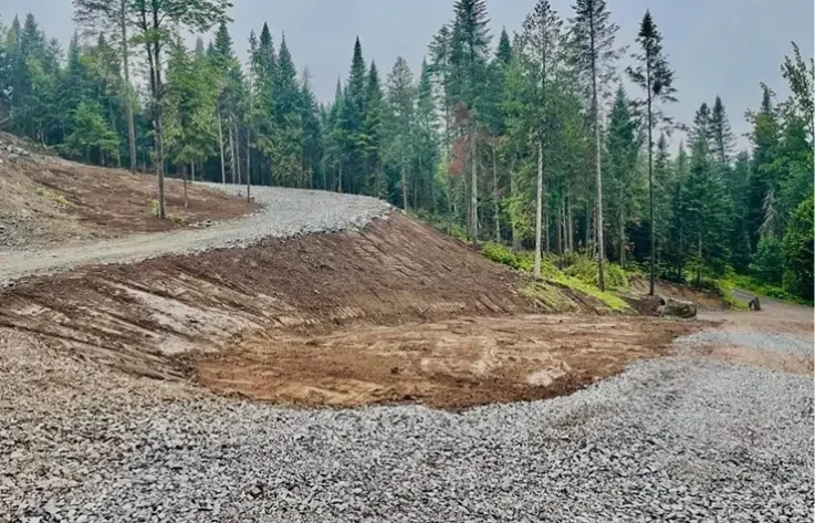 Excavation de chemin d’accès et route - Laurentides